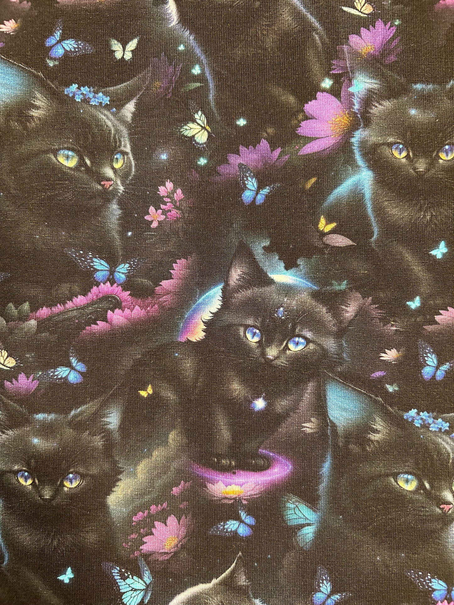 Sorte katte med blomster og sommerfugle - Bomuldsjersey