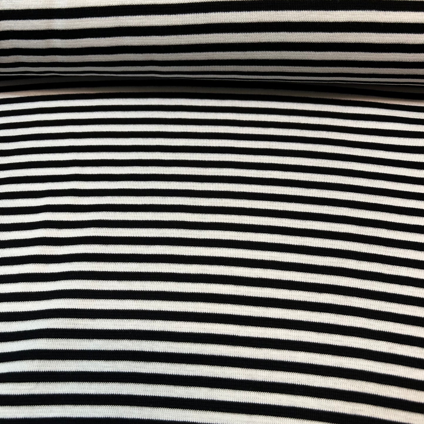Stribet sort/hvid - Rib