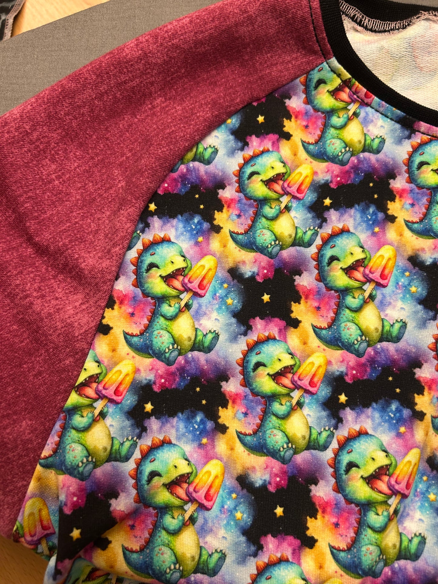 Sommer dino med is - French Terry