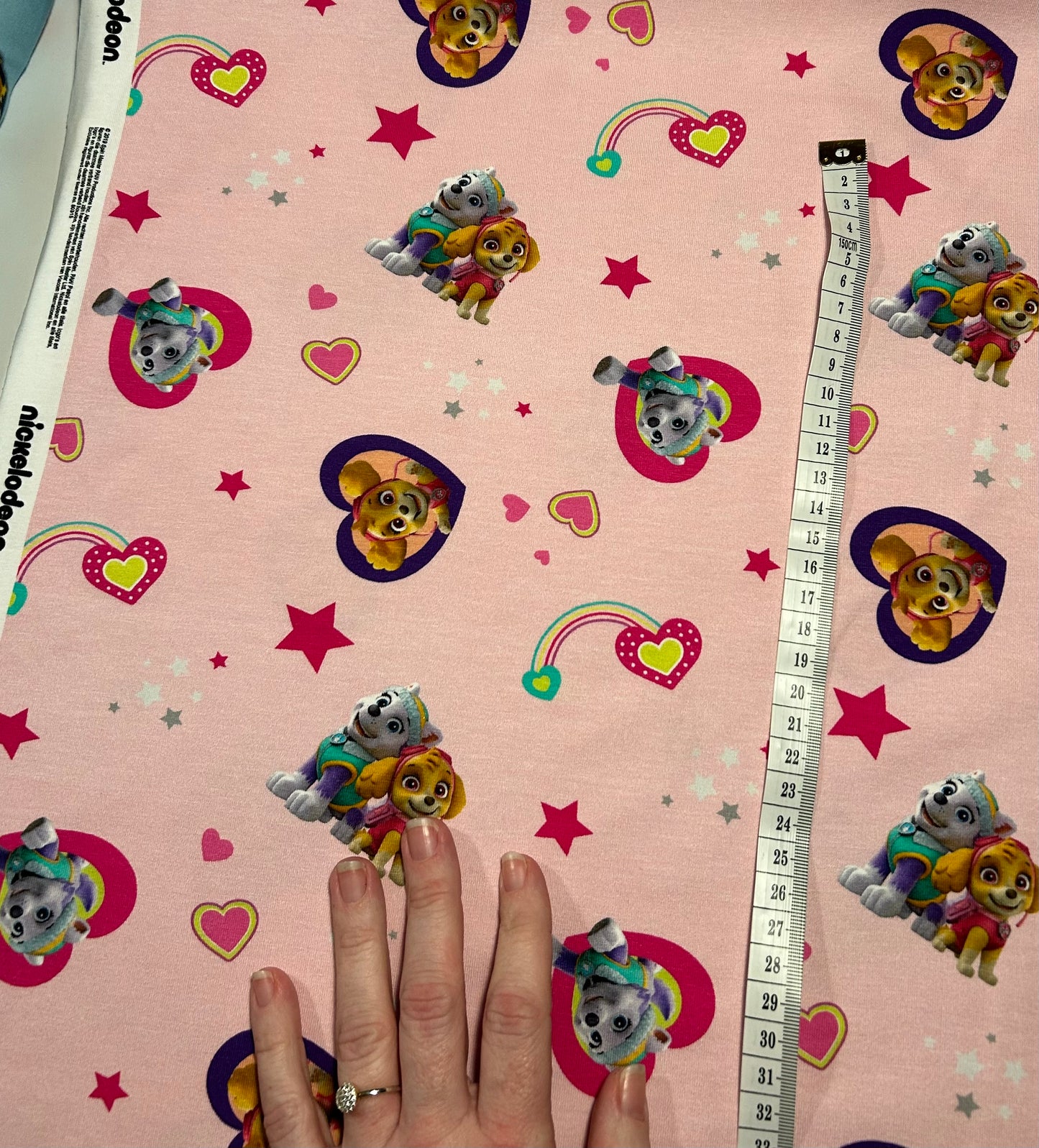 Paw Patrol pink med hjerter (Skye & Everest) - Bomuldsjersey (Licensprint)