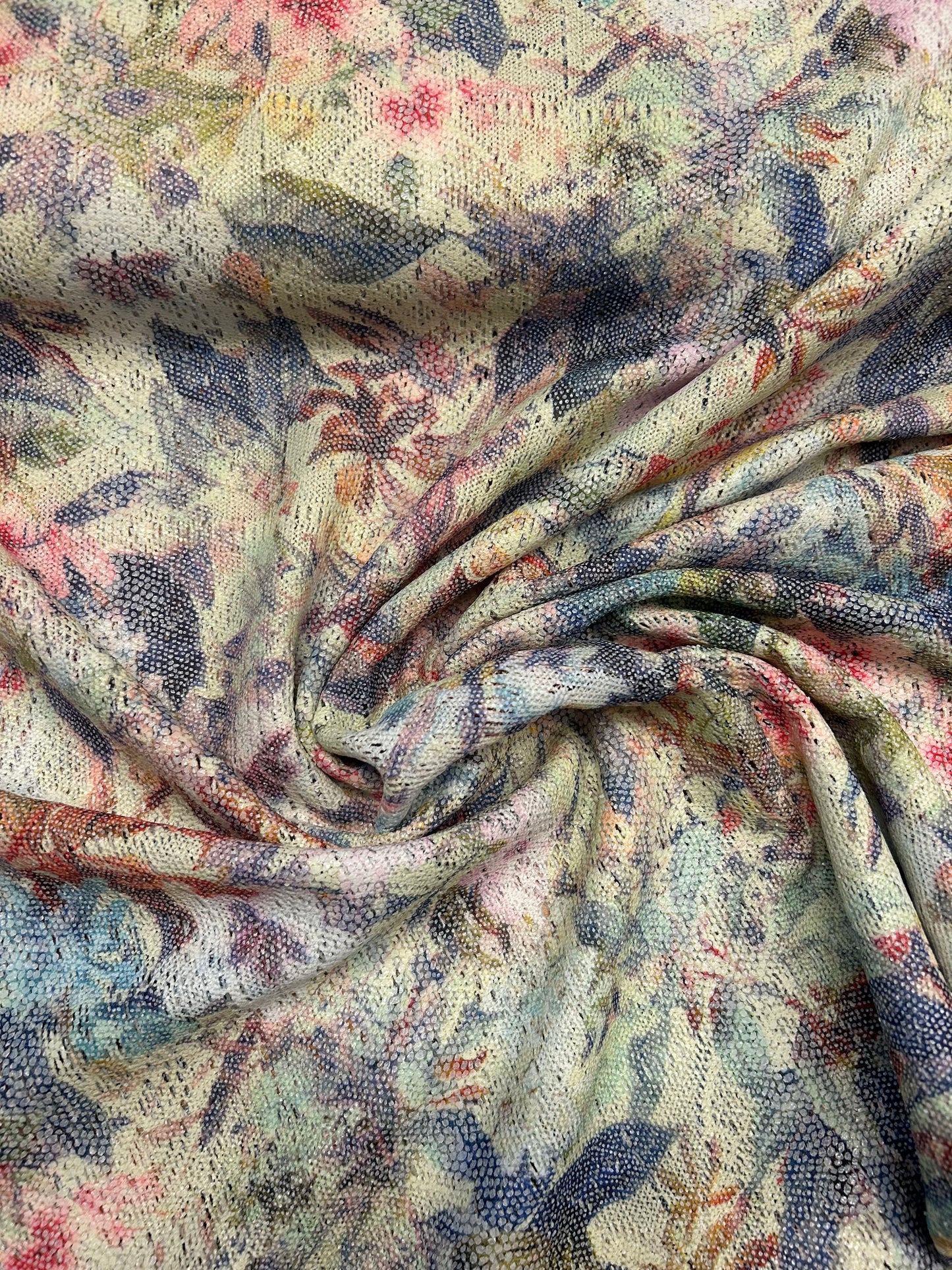 Smukt print på lys hulmønstret baggrund - Polyester med stræk