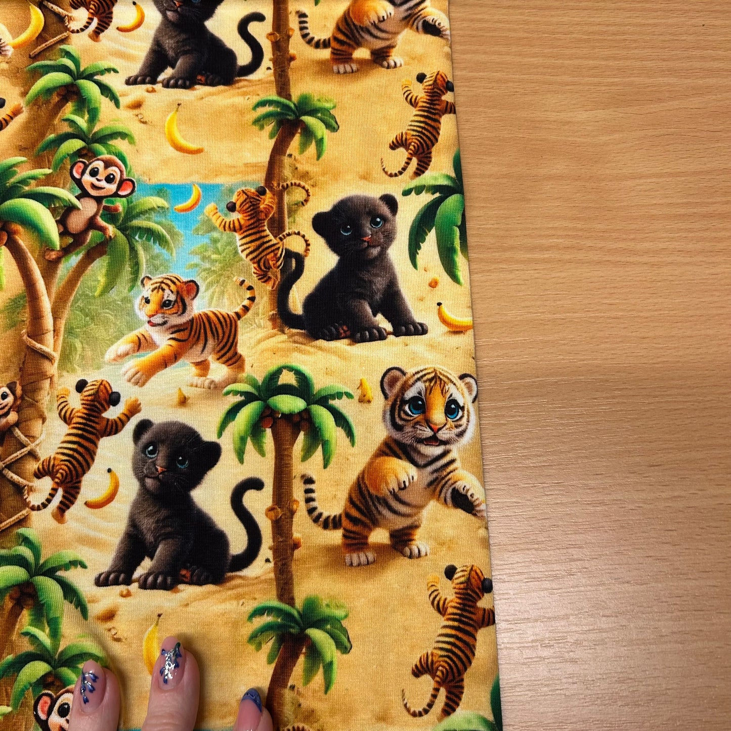 Søde jungle dyrebørn - Bomuldsjersey