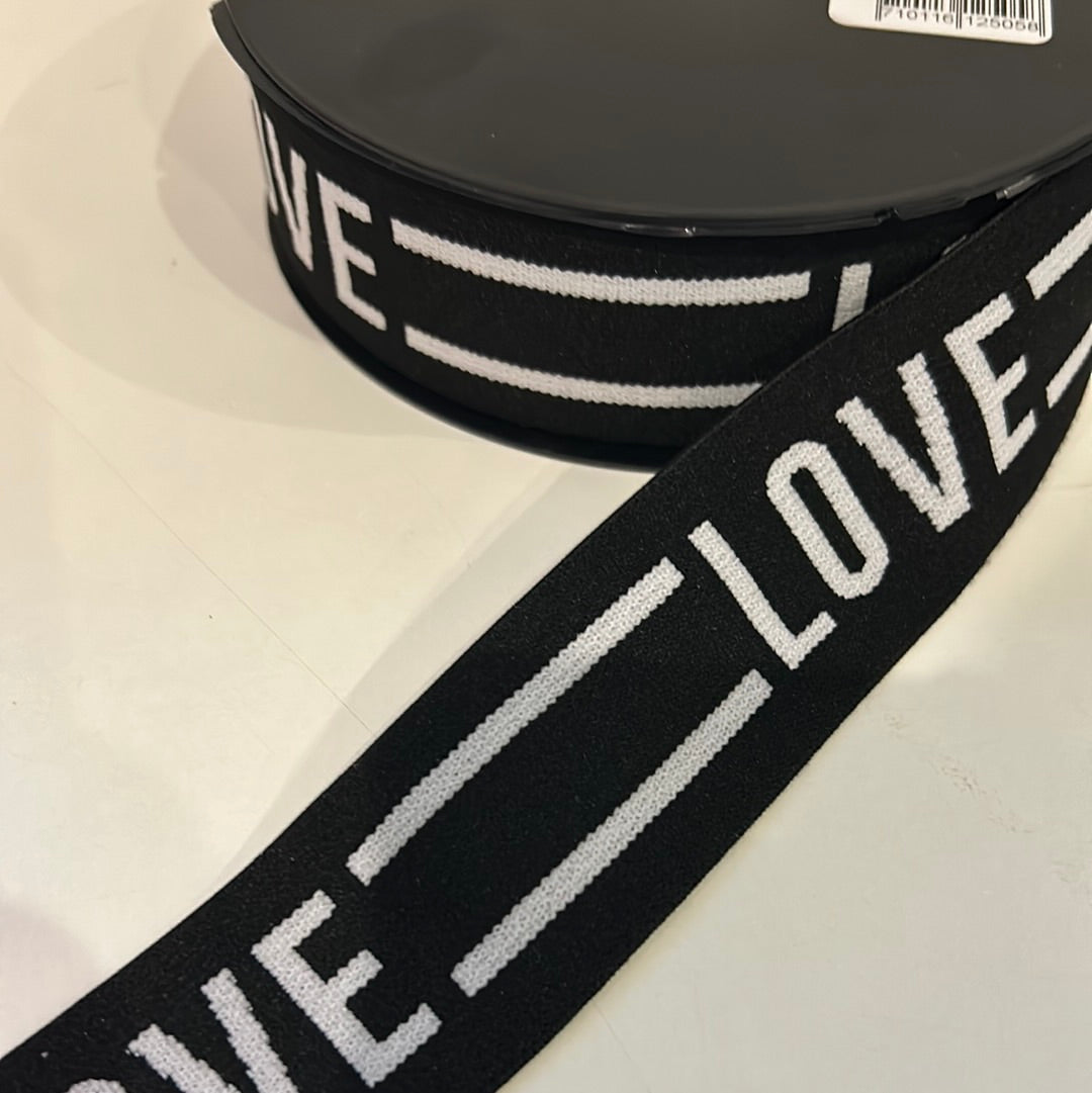 Sort LOVE elastik med hvid skift 40 mm