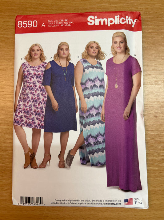 Simplicity 8590 A - Str. XL-5XL