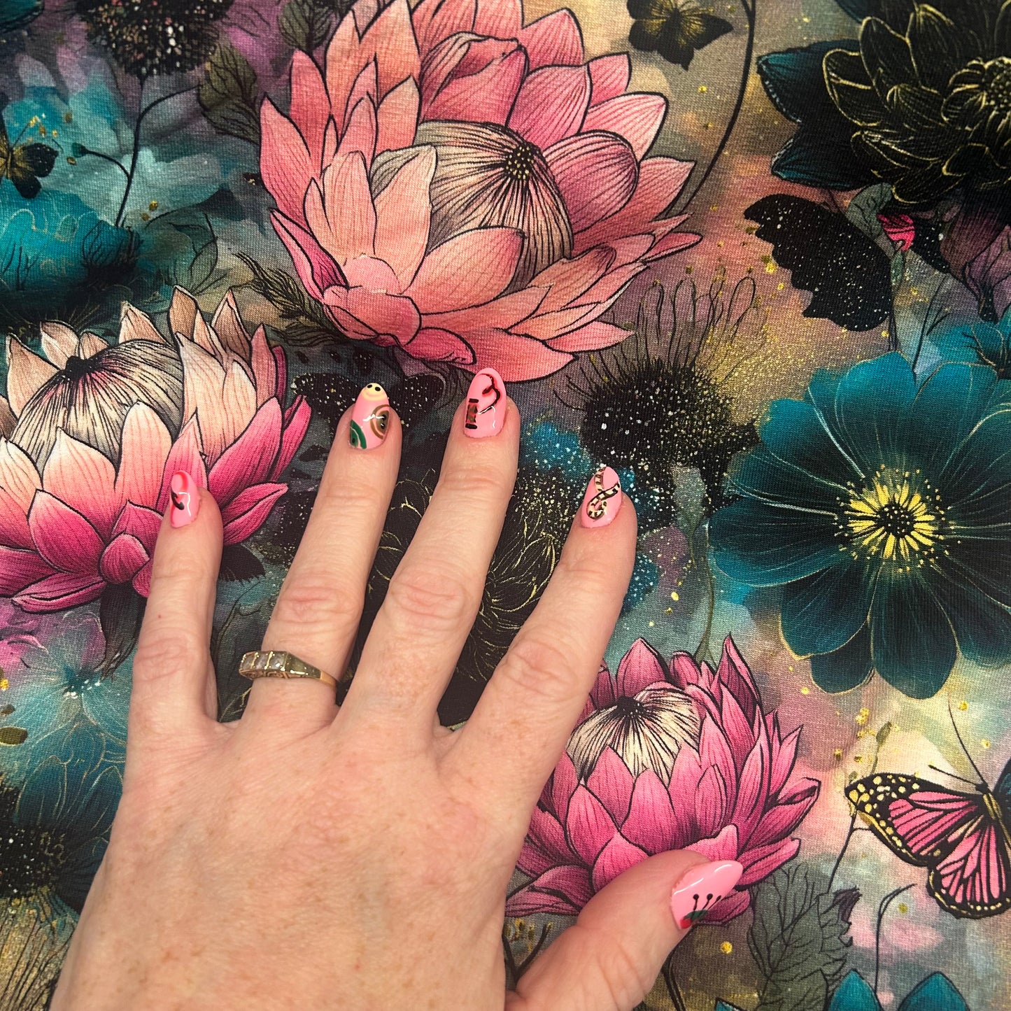 Blomster og sommerfugle - Bomuldsjersey