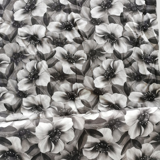 Sort/grå/hvide blomster - Viskose