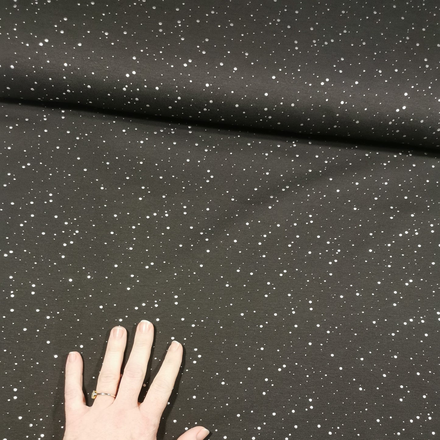 Sort med sølv prikker - French Terry