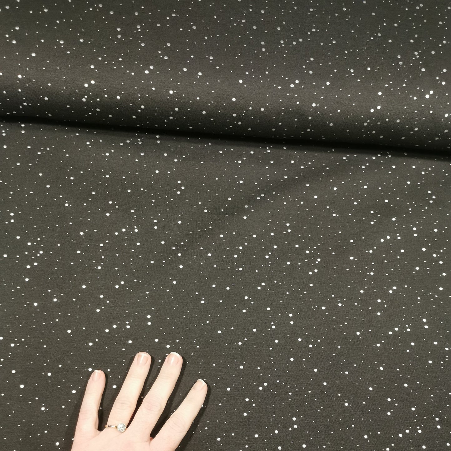 Sort med sølv prikker - French Terry
