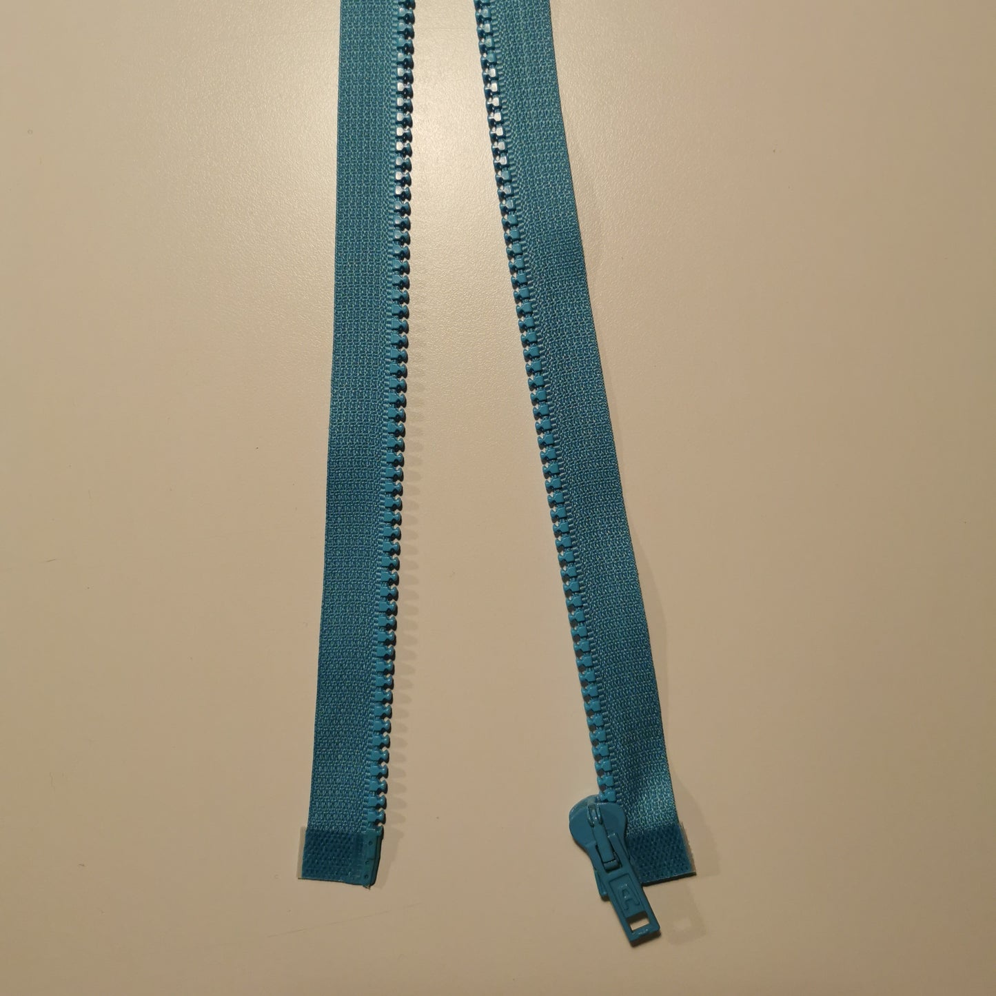 Delbar lynlås 6mm 55 cm Aqua