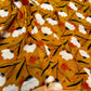 Orange baggrund med hvide blomster - Viskose