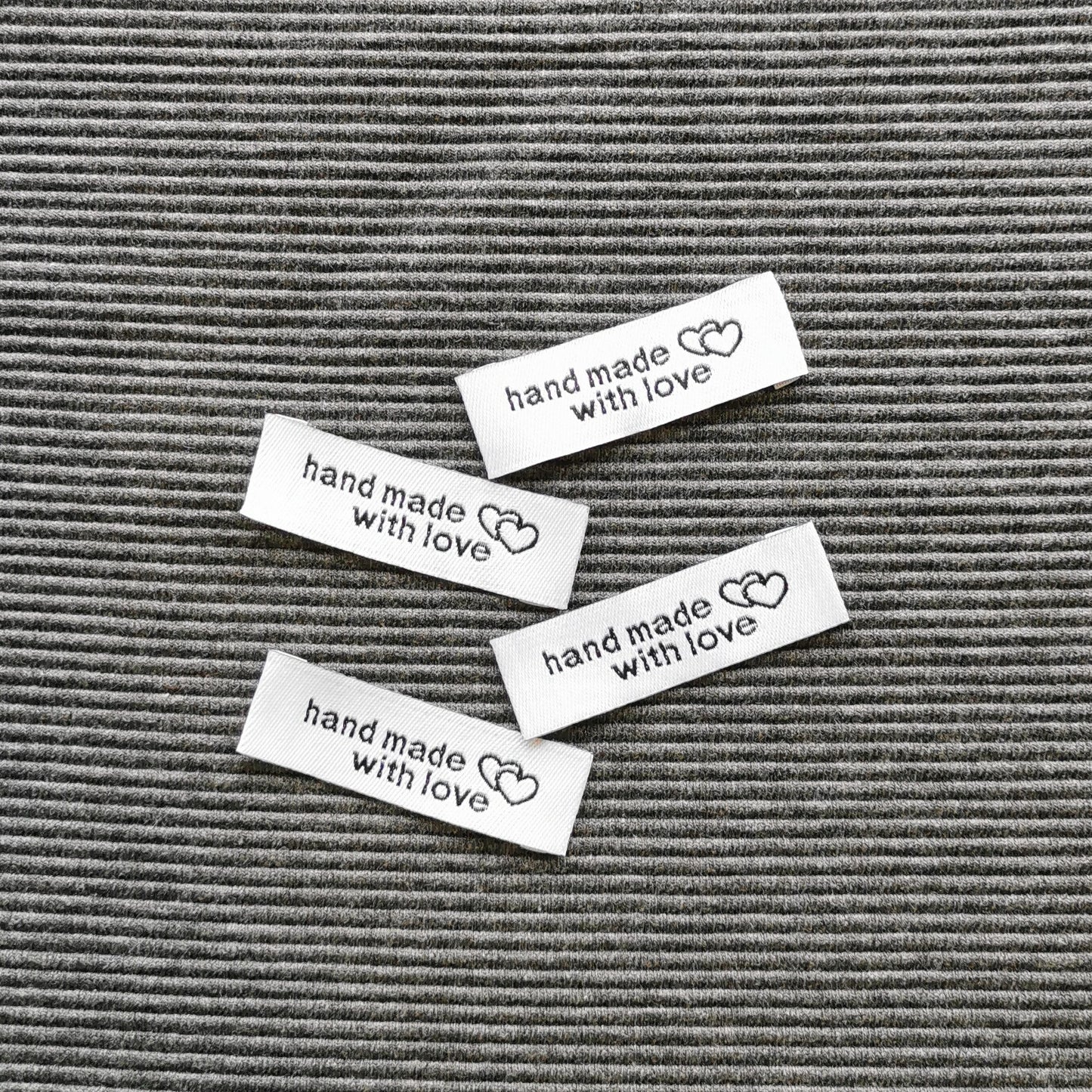 Sy mærker - "Hand made with love"